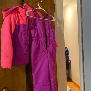 Girls winter coat and snow pants. Size 7-8